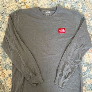 Men’s The North Face t-shirt